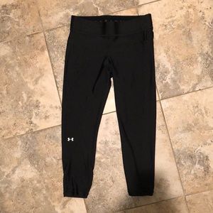 Women’s Under Armour Heat Gear Leggings (NEVER WORN)!!
